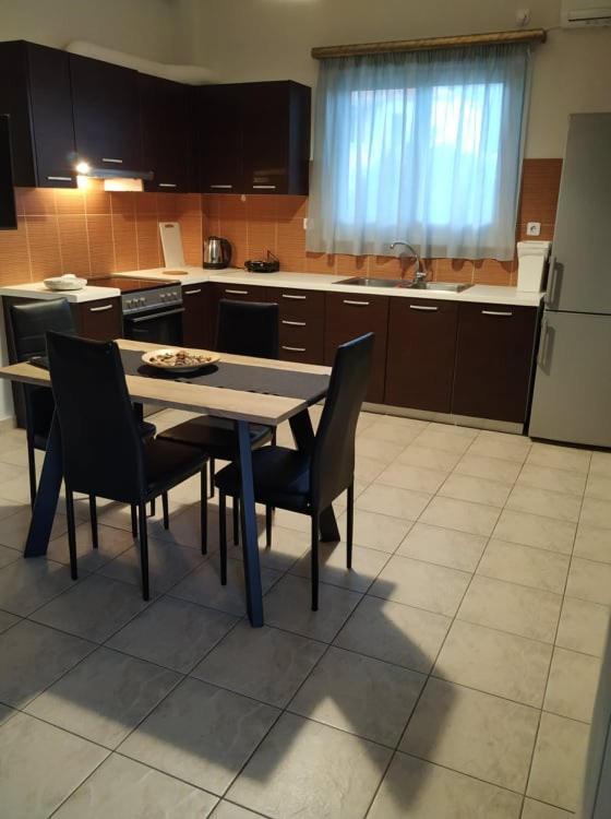 Appartement N&Μ à Méthana Extérieur photo