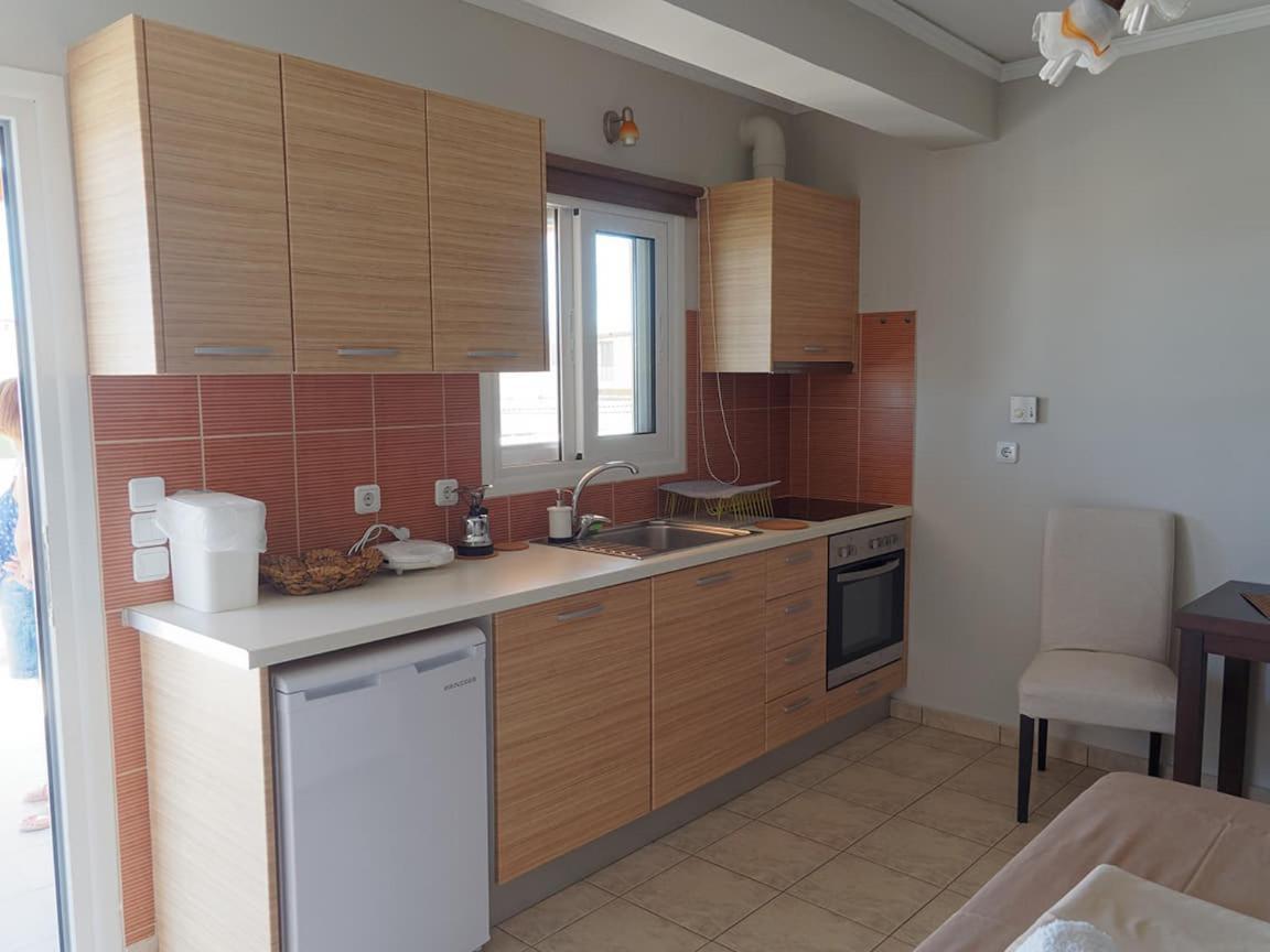 Appartement N&Μ à Méthana Extérieur photo